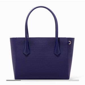 Dange Dover Navy Legend Tote - New Never Used